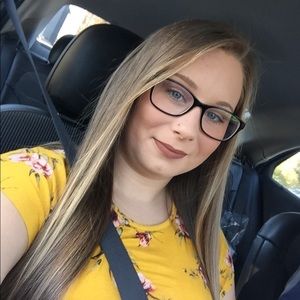 Meet your Posher, Brianna